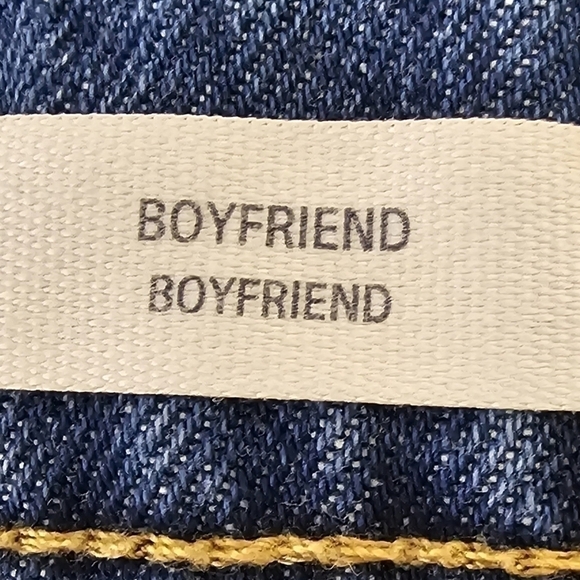 Universal Thread Boyfriend Patch Raw Hem Jeans size 2/26R - Picture 8 of 9